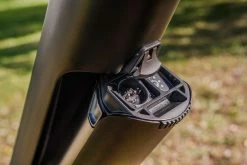 Fazua Ride 50 - Locker PX - Mécanisme De Verrouillage Pour Drivepack (ensemble Batterie/moteur) -Velo Boutique fazua locker px systeme verrouillage drivepack detail 2 3840x2160